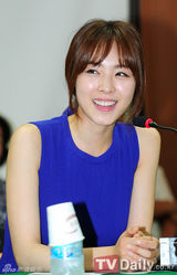 组图：苏志燮李妍熙被选为防网络犯罪宣传大使