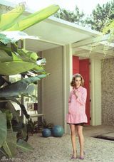 组图：罗茜-汉丁顿-惠特莉穿性感泳装登杂志封面