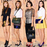 组图：f(x)Victoria等众韩星参加品牌活动