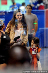 组图：小苏瑞猛练体操 奥运“种子”初长成