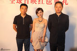 组图：《全民目击》首映  两萌哥打造泪型片