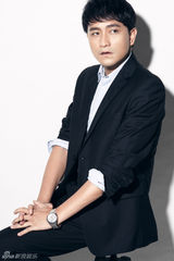 组图：卓凡运动写真 彰显动感与活力