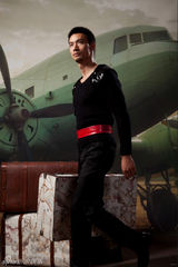 组图：江洋拍摄唯美写真时尚与复古