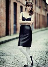 组图：《唐顿庄园》女星米歇尔复古大片曝光