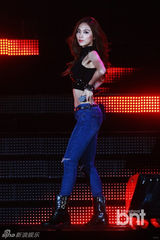 组图：韩团2PM与missA等出席音乐盛典尽情狂欢