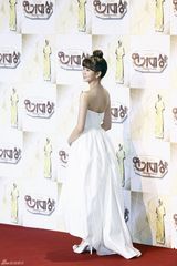 独家高清：李敏镐等亮相2013SBS演技大赏红毯