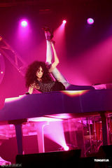 幻灯图集：莫文蔚登场音乐擂台 性感女神依旧撩人