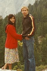 组图：翁美玲生前英国旧照曝光 与荷兰男友恩爱