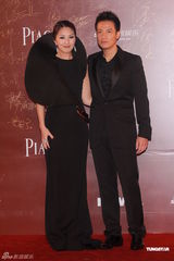 高清图：杨千嬅丁子高恩爱现身 杨千嬅黑装霸气