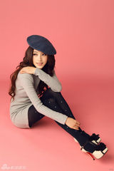 组图：张俪获封时尚宠儿 拍杂志大片彰显公主范