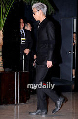 组图：BigBang与2NE1等出席YG与相机品牌签约仪式