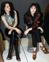 高清组图：克里斯汀-斯图尔特亮相巴黎时装周