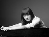 组图：秦子涵黑白影像 文艺内敛表达真实