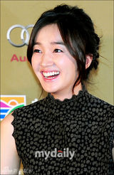 组图：青龙电影奖印手印纪念活动首尔举行