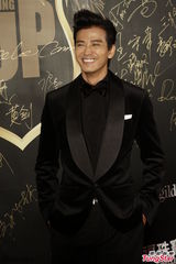 组图：马苏优雅帅性现身 海清容光焕发谢绝群访