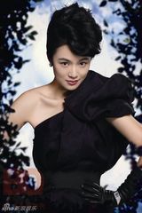 组图：周韵登《BQ》封面喜迎新春 幸福做自己主角