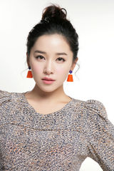 组图：《花开半夏》将播 阚清子优雅剧照曝光