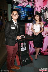 组图：郑俊弘工作多狂吸金 杨爱瑾不心急结婚