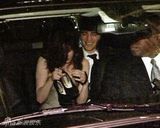 高清组图：“暮光”情侣帕丁森斯图尔特激吻图曝光