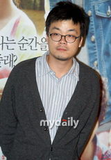 组图：韩片《Acoustic》试映会 女星申世京精致亮相