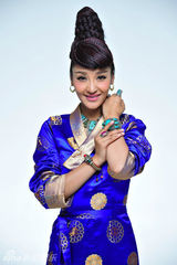 组图：旺姆通宵拍新写真 舍爱改良多年藏品