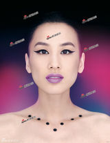 组图：黄圣依新造型大胆 面部图腾浓艳魅惑