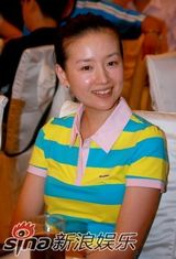 幻灯图集：中网明星队成立三周年 董洁产后素颜亮相