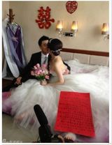 组图：乒乓国手王皓大婚 新娘为舞蹈演员