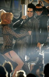 幻灯：从出彩到出丑 全美音乐奖现场表演大点评