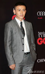 组图：众星闪耀GQ 曹国伟被评年度国际影响力人物