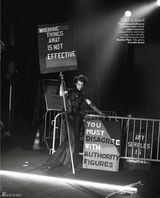 组图：米拉-乔沃维奇霸气女王范登杂志