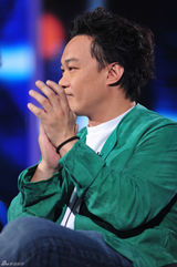 组图：《最强音》全国三强 罗大佑打响保卫战