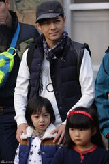 组图：爸爸第八期海量图 萌娃照顾老人暖心窝