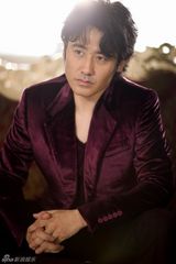 组图：吴秀波最新写真曝光 戏里戏外彰显王者风范