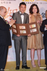 组图：《桃姐》慈善首映众星璀璨 刘德华不担心票房