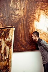 组图：硬汉黄志忠登《健康女性》展别样温柔