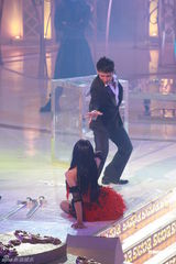 组图：2012港姐竞选 刘德华携手魔术师Cyril演出