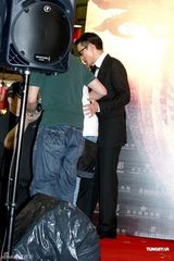 高清组图：《狄仁杰》慈善首映 刘德华巧对冲动影迷