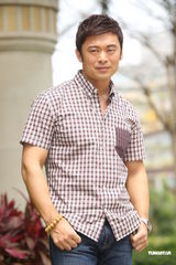 组图：惠英红性感宣传倩女幽魂 樊少皇叶伟信陪伴