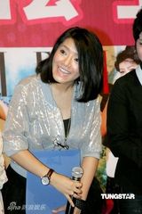 幻灯图集：快女五强现身上海 将演绎世博优秀歌曲 