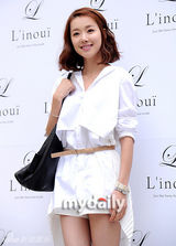 组图：张根硕张东健等出席皮包专卖店开业仪式