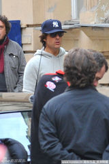 组图：《碟中谍4》探班 阿汤哥热身姿势雷人