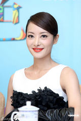 组图：《爱出色》上海宣传 姚晨莫小奇朱虹竞艳