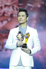 组图:华语榜中榜落幕 各大奖项实至名归