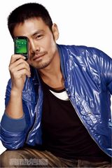 高清图：硬汉邵兵登杂志封面 诠释质感型男魅力