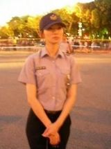 组图：台湾女警花酷似林志玲网络走红