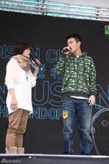 高清组图：陈冠希发新碟 不求销量只望被倾听心声