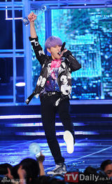 组图：BEAST凭《美丽的夜晚》获MCountdown三冠王