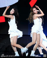 组图：韩团f(x)EXO-M等亮相上海K-POP音乐演唱会