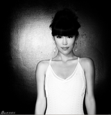 组图：韩丹彤黑白写真神秘高雅